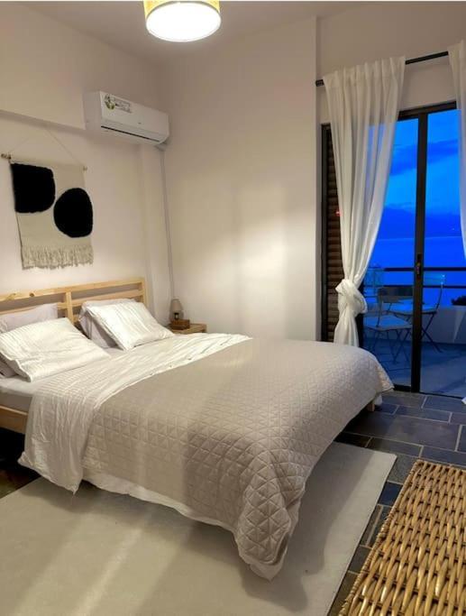 Seaterra Boutique Suite Kálamosz Kültér fotó